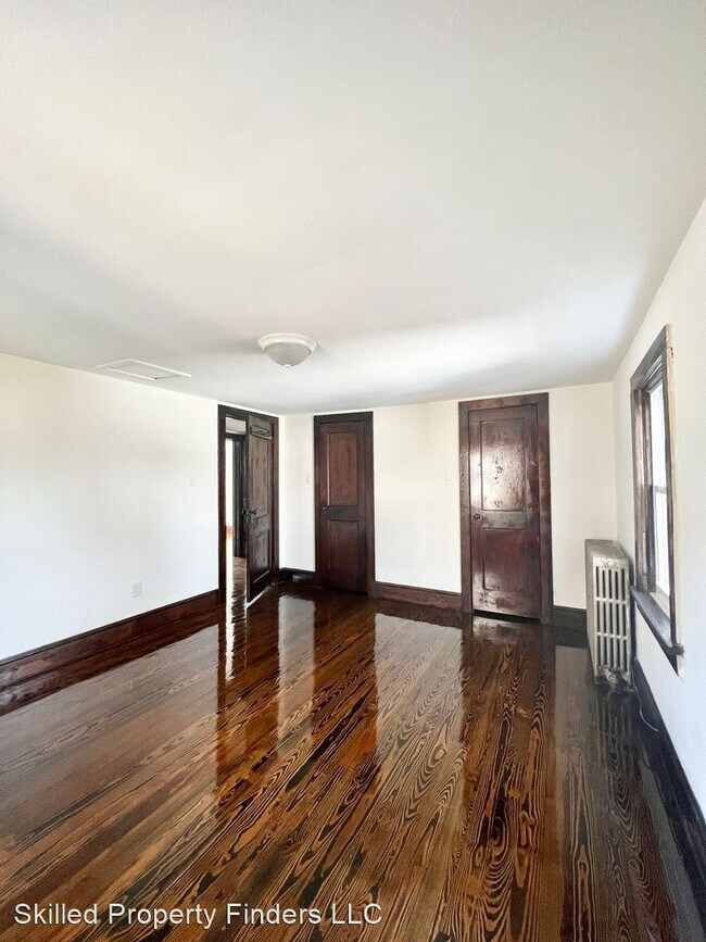 Building Photo - 3 br, 2 bath House - 198 Analomink St