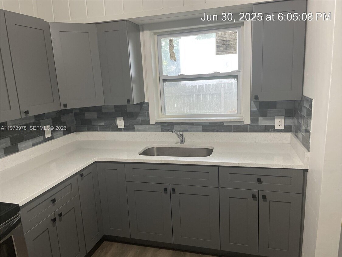 Foto del edificio - 4000 Greenwood Ave