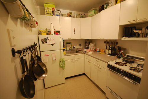 Foto del edificio - 156 E 3rd St