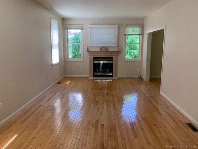 Foto del edificio - 16 Ancient Hwy