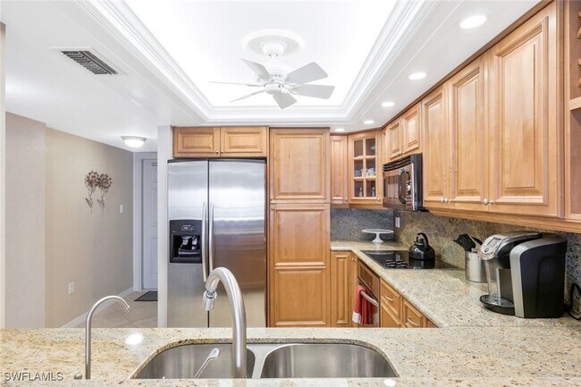 Foto del edificio - 26000 Hickory Blvd