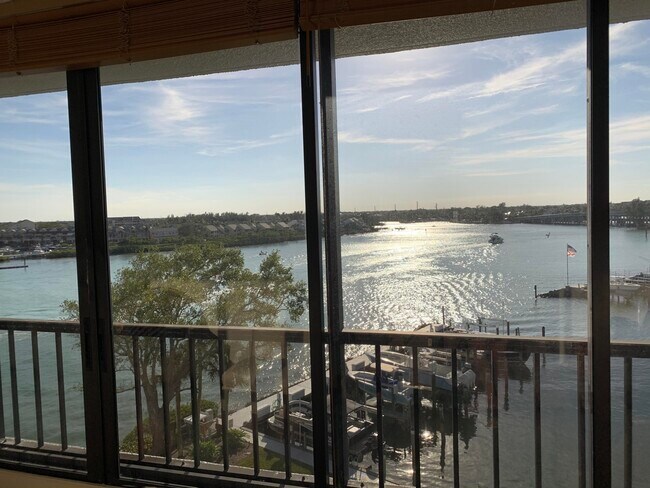 Building Photo - 1748 Jupiter Cove Dr
