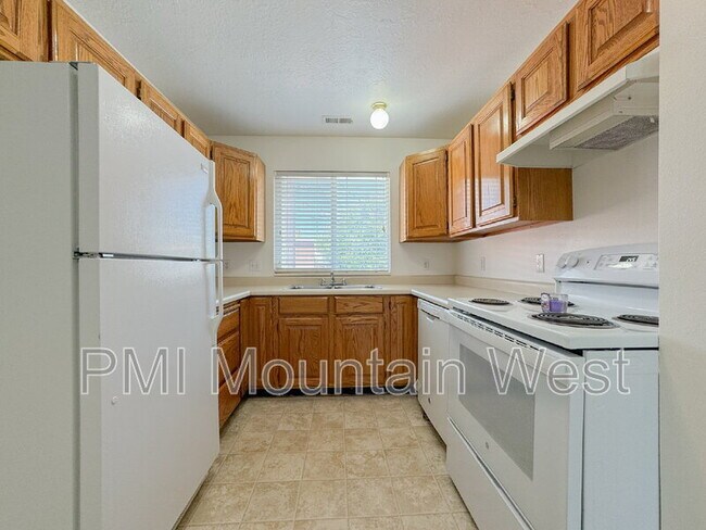 Foto del edificio - 49 S 200 W