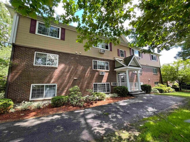 Foto del edificio - 3981 Brown Ave