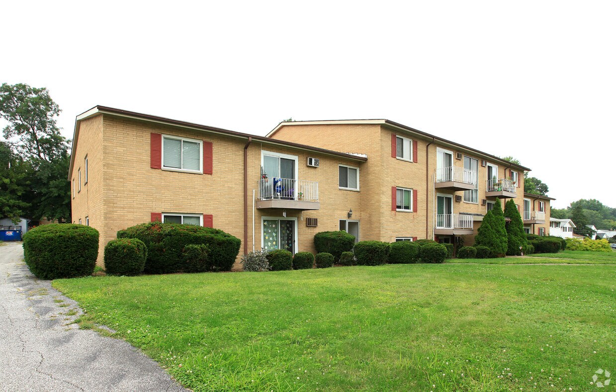 Foto principal - Spring Garden Apartments