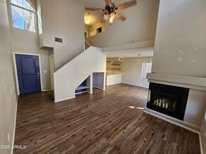 Building Photo - 1142 W Sandy Banks