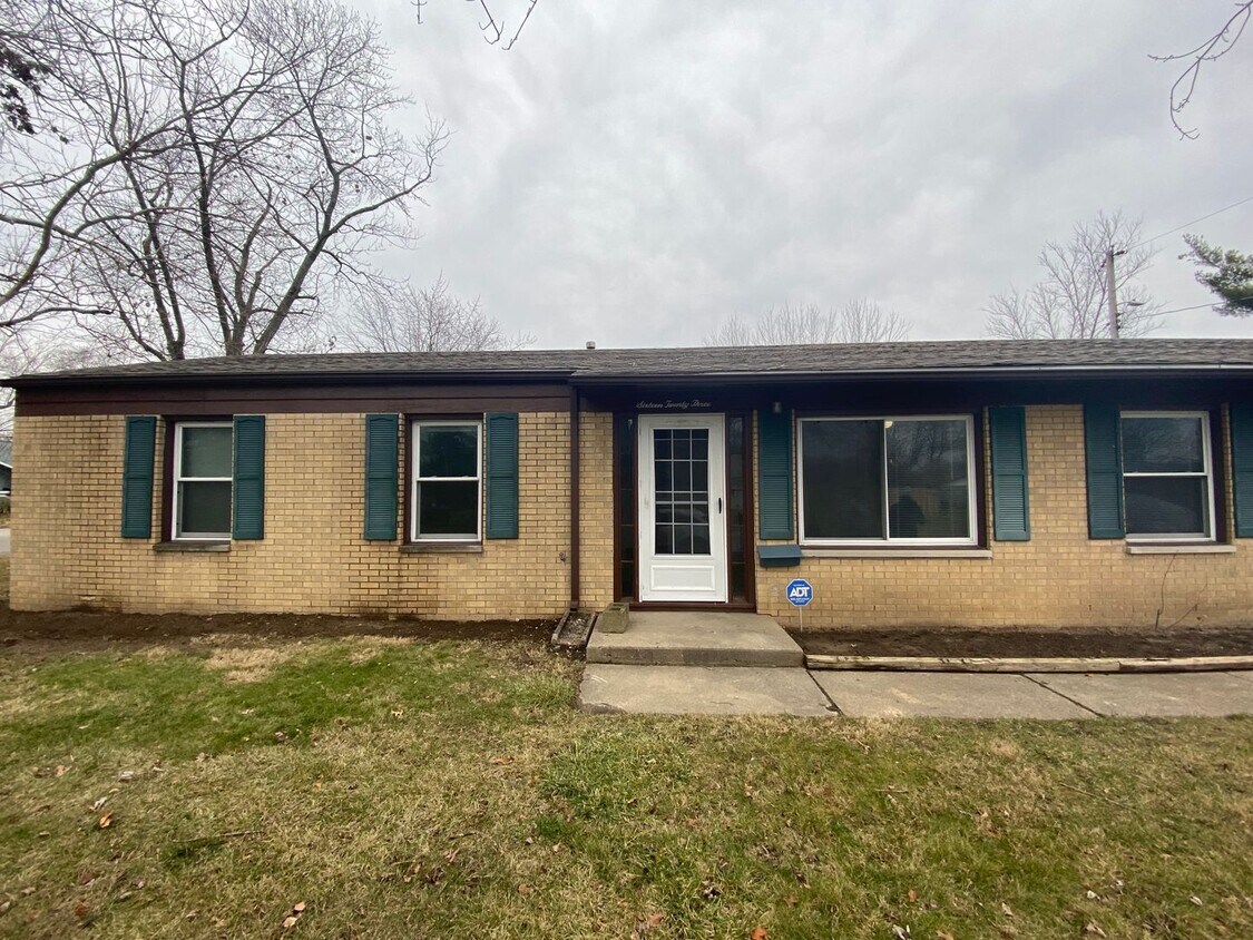 1623 Eastview Ave, Danville, IL 61832 House Rental in Danville, IL