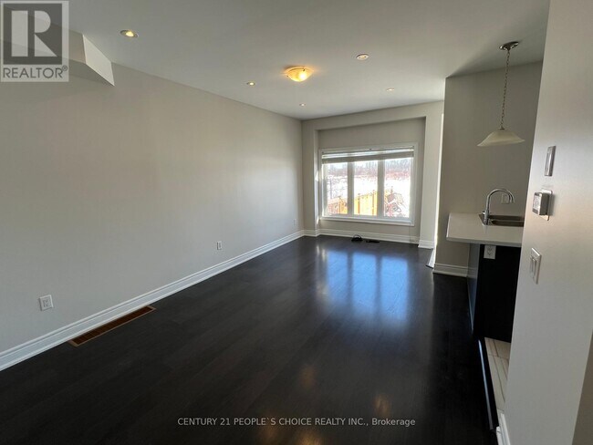 Photo du bâtiment - 305 Atkinson St