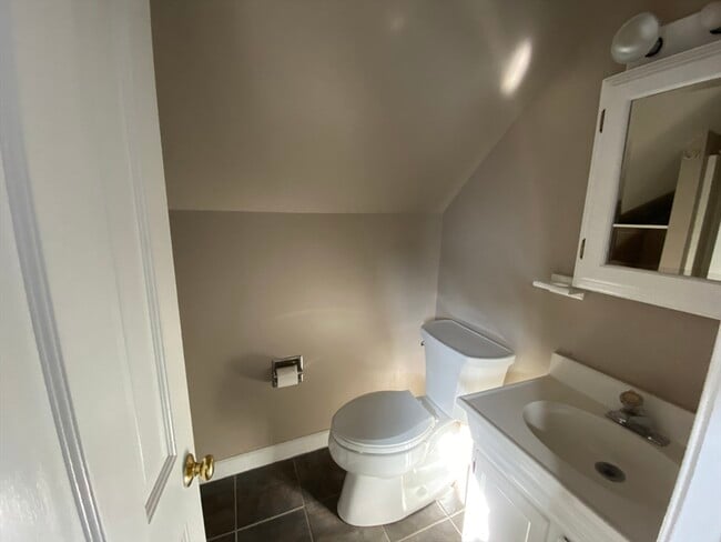 Building Photo - 50 Alden St