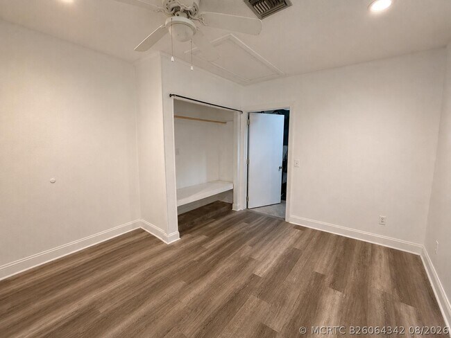 Foto del edificio - 342 NW Curtis St