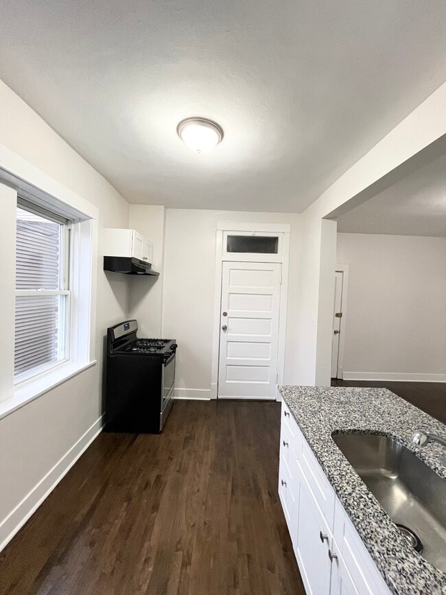 Building Photo - 4108 W Henderson St