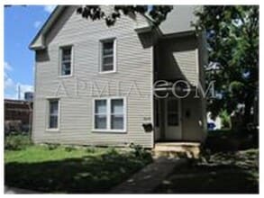 Building Photo - 806 2nd Ave SW