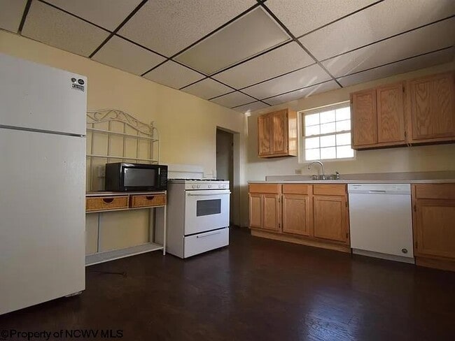 Foto del edificio - 665 Price St