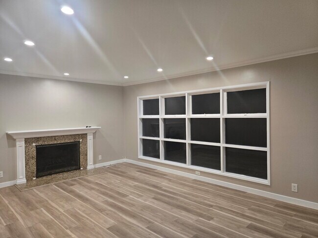 Foto del edificio - 12715 Glynn Ave