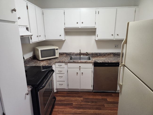 Building Photo - 147 Milk St