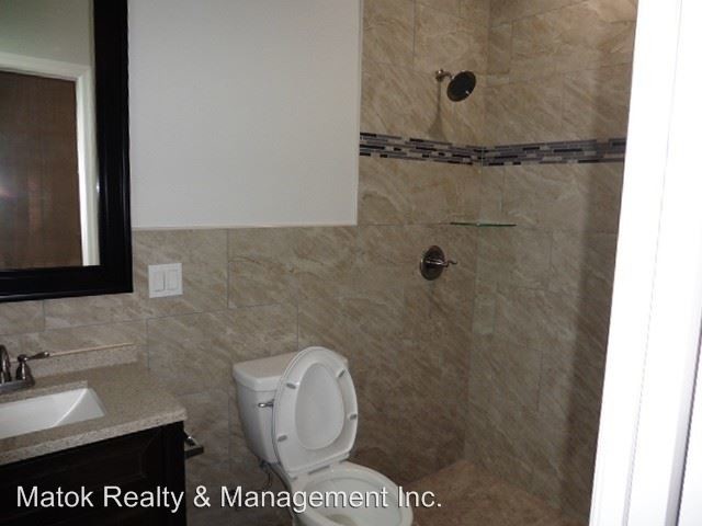 Building Photo - 3 br, 2 bath House - 18 Farmsworth Dr Unit B