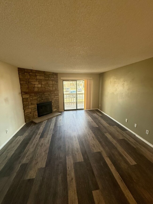 Photo - Updated first-floor condo - 1 bed 1 bath