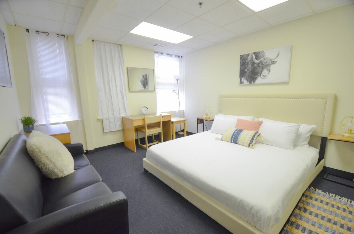 230 Thayer St Unit 2, Providence, RI 02906 Room for Rent in