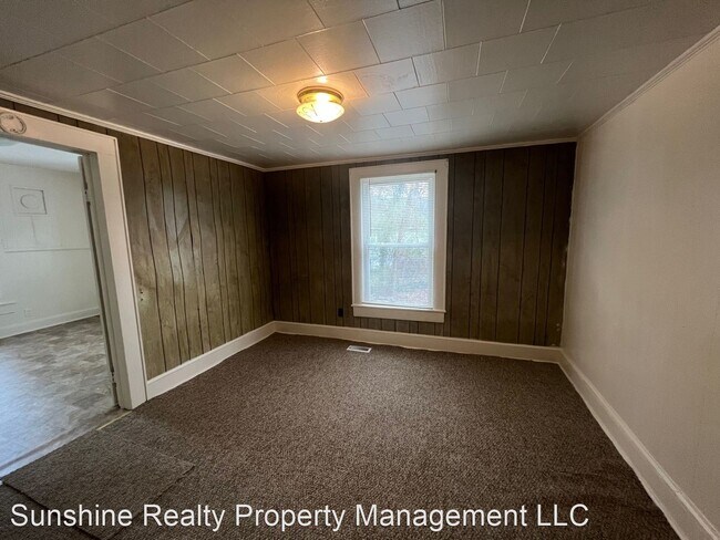 Building Photo - 2 br, 1 bath House - 1104 Attica St.