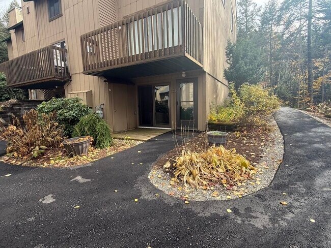 Foto del edificio - 6 Windsor Hill Way