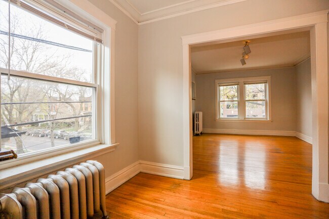 Foto del edificio - 3947 N Hoyne Ave