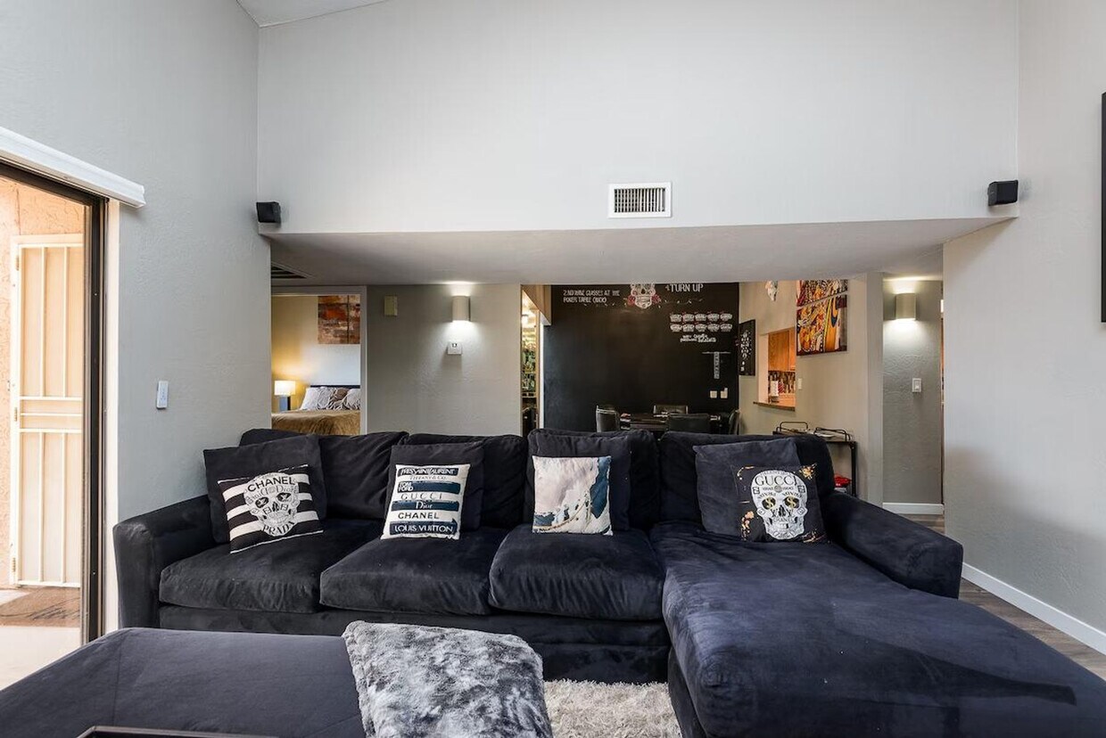 Foto principal - 2041 N 87th Way