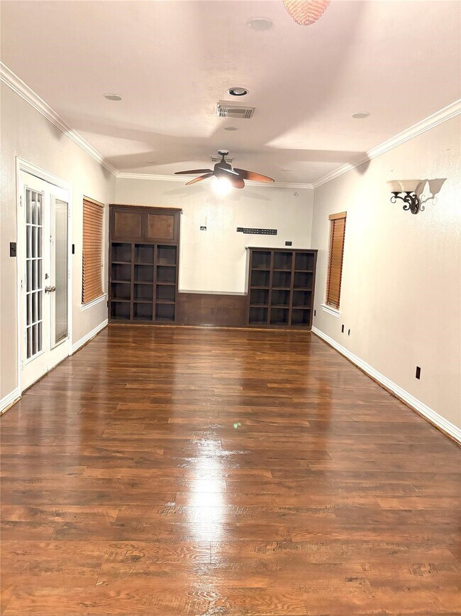 Foto del edificio - 7710 Misty Fern Ct