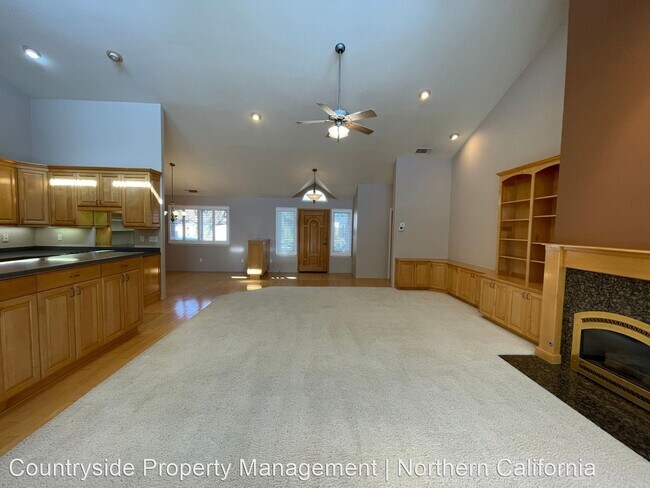 Foto del edificio - 3 br, 3 bath House - 3800 Argonaut Dr