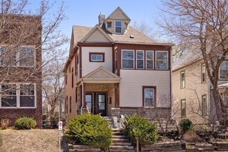 Building Photo - 2515 Lyndale Ave S