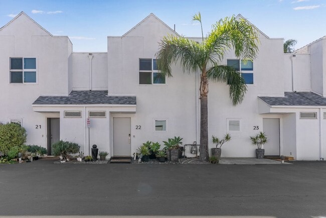 Building Photo - 28711 Pacific Coast Hwy