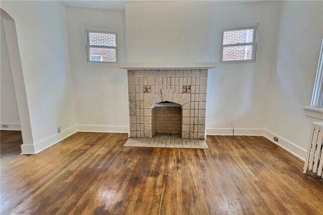 Building Photo - 2726 Churchview Ave
