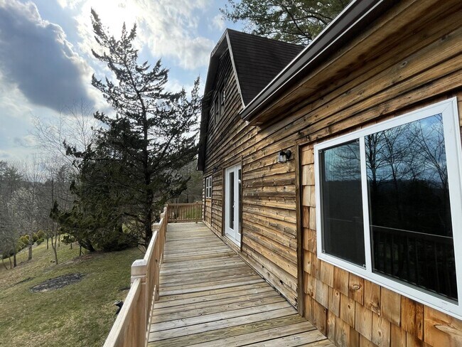 Building Photo - 115 Char Bar Acres Road