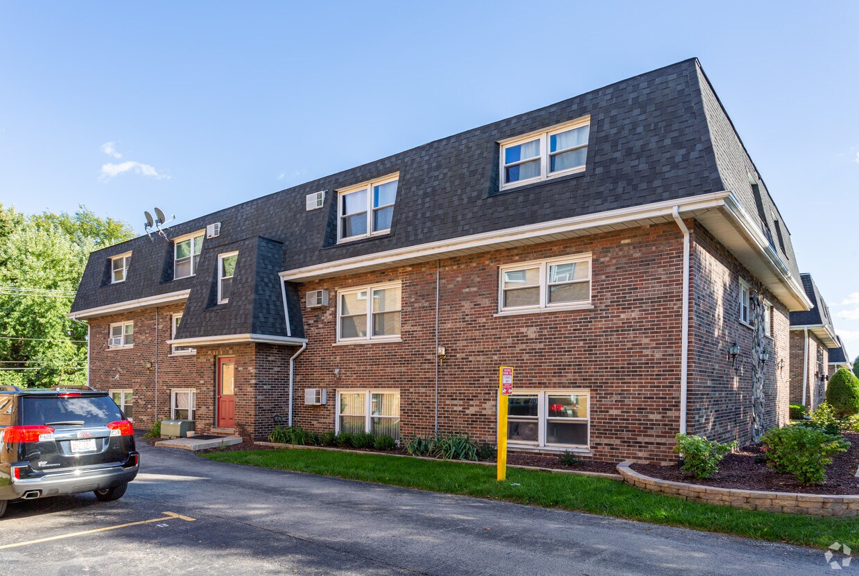 508 Kungs Way, Joliet, IL 60435 Apartments in Joliet, IL