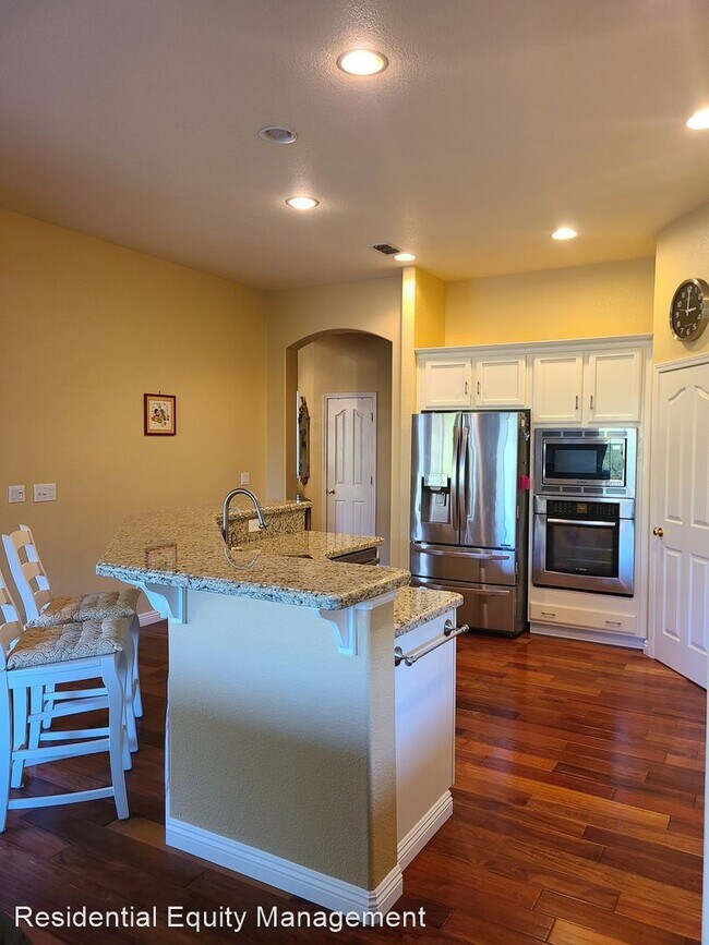 Foto del edificio - 3 br, 2.5 bath House - 700 Taylor Street