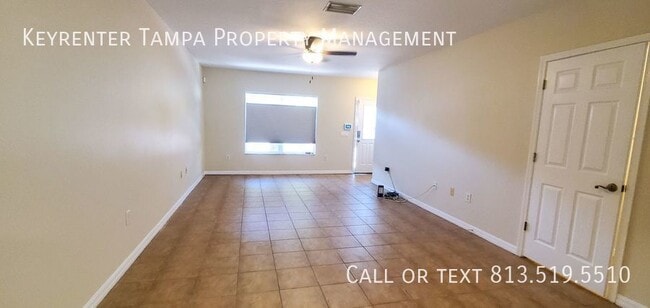 Building Photo - Beatiful 2b/2.5b pet friendly home! Too Ma...