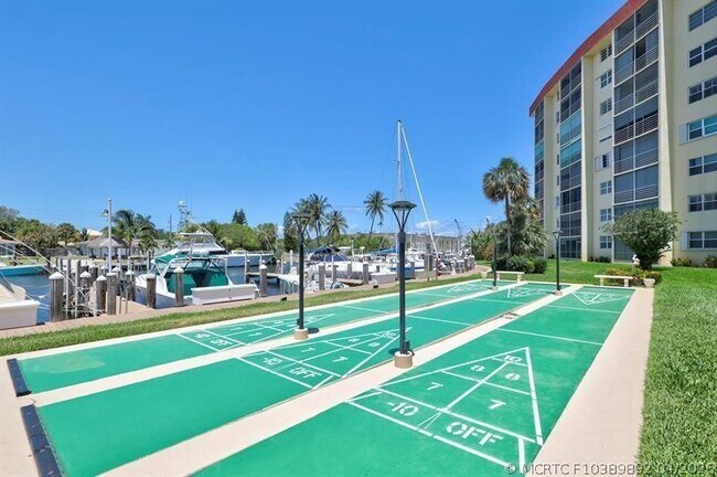 Foto del edificio - 2731 NE 14th Street Causeway