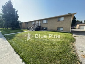 Building Photo - 1491 Mountain View Ln