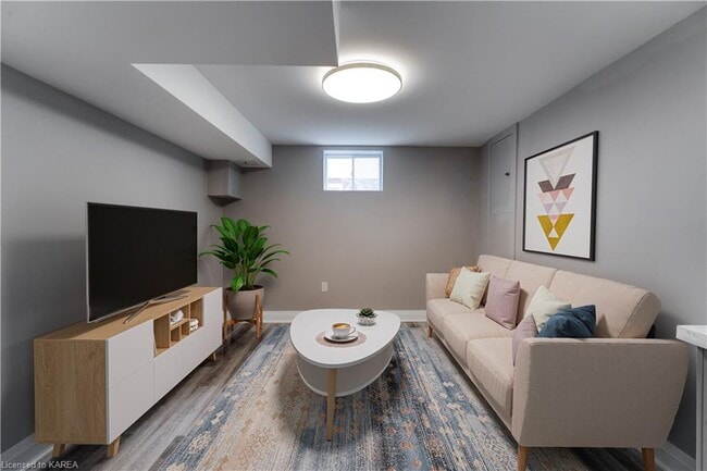 Building Photo - 2 Bed / 1 Bath in Kingston – All Utilities & Parking Included - $2,099/month