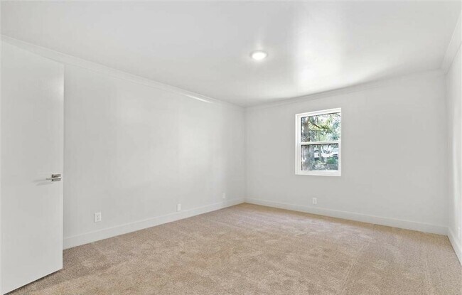 Foto del edificio - 3655 Old Shell Rd