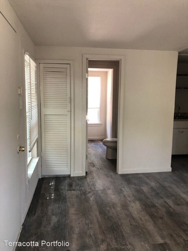 Building Photo - 2320 18th St