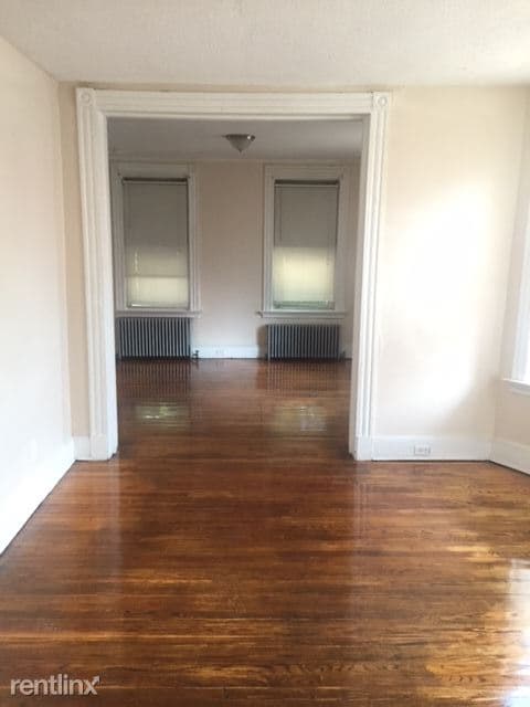 Building Photo - 393 Orchard St