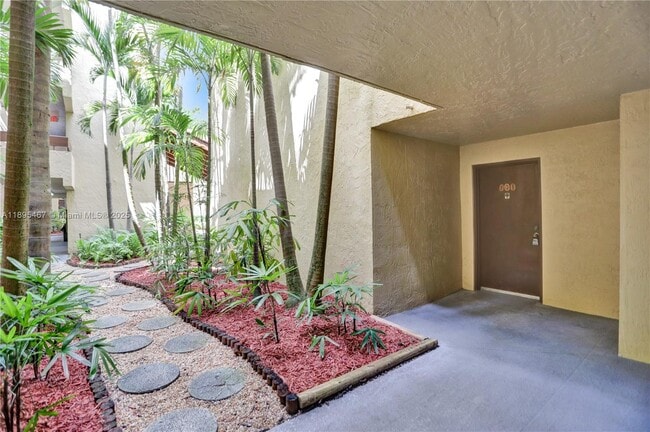 Building Photo - 9285 SW 125th Ave