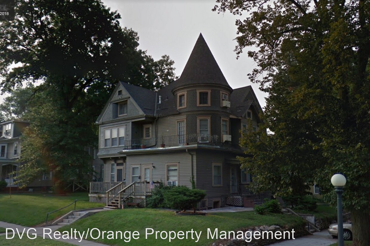 Primary Photo - 417 N 49th St