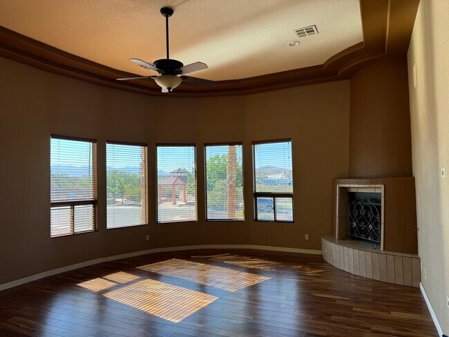 Foto del edificio - 682 La Melodia Dr