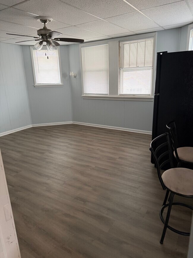 Foto del edificio - 1352 Illinois Ave