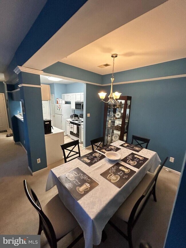 46588 Drysdale Terrace Unit 201, Sterling, VA 20165 Room for Rent in