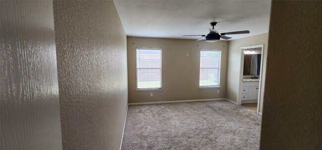Foto del edificio - 8830 Summerset Meadow Ct