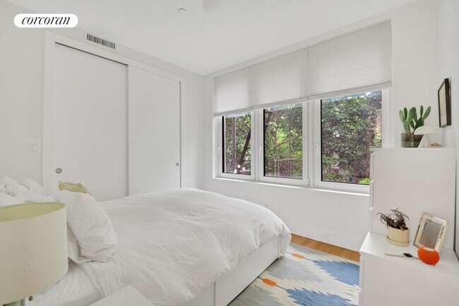 Foto del edificio - 268 7th St
