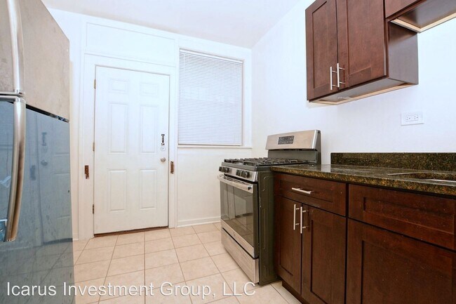 Building Photo - 3147 W 64th St