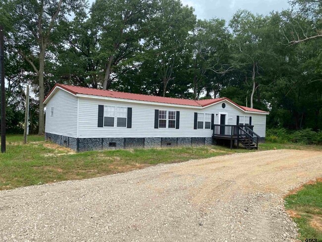 Building Photo - 22942 Shell Shore Dr